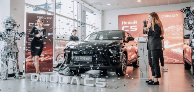 В АВТОДОМ Внуково прошли презентации новых OMODA C5 и JAECOO J6 