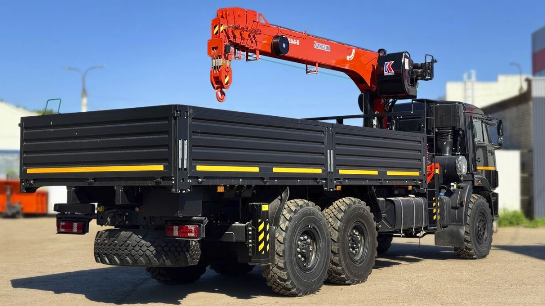Бортовой КАМАЗ 43118 с КМУ KANGLIM KS1256G