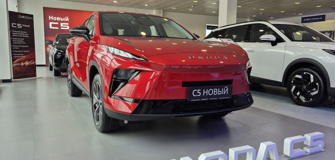 JAECOO J7 и OMODA C5 нового поколения: какие автомобили выбирают клиенты ГК АВТОДОМ в 2026 году