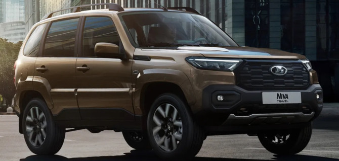 Lada Niva Travel