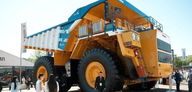БЕЛАЗ-7530Р