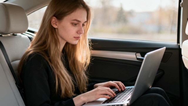 Как выбрать автомобильный роутер 2026: поддержка 4G/5G, антенны, питание