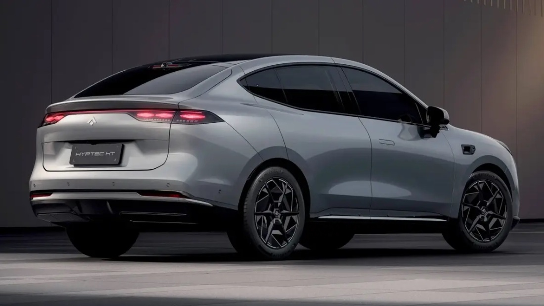 В России начались продажи кроссовера GAC Hyptec HT GAC Hyptec HT