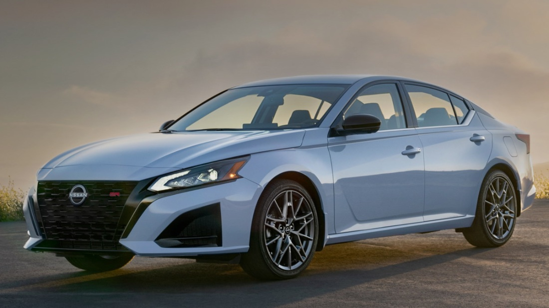 Nissan решил прекратить выпуск популярного седана Altima Nissan Altima