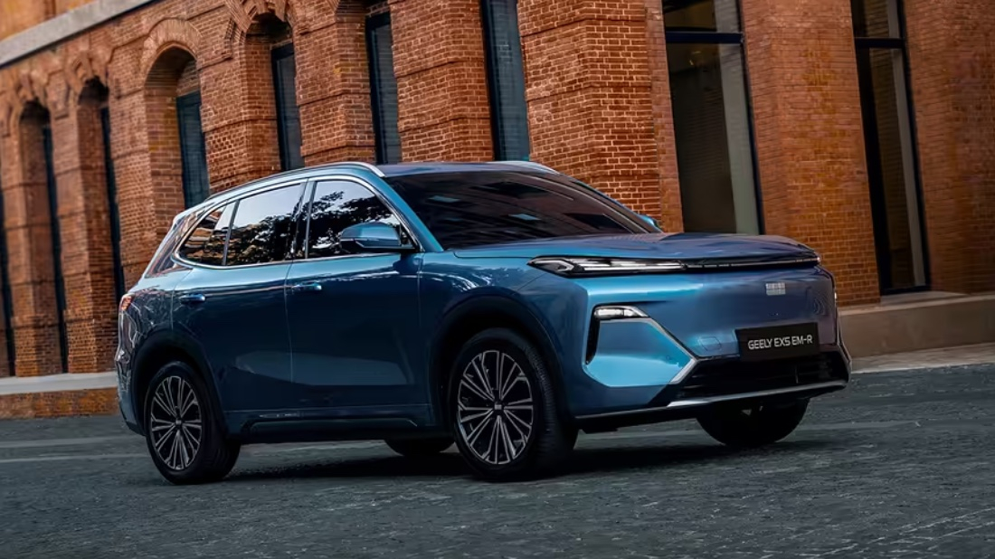 Geely раскрыла комплектации и цены нового гибридного кроссовера EX5 EM-R Geely EX5 EM-R