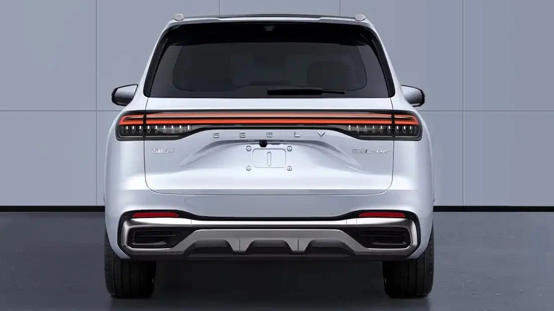 В Китае показали замену для Geely Monjaro, но старая версия у нас останется под новым названием Geely Xingyue L Plus