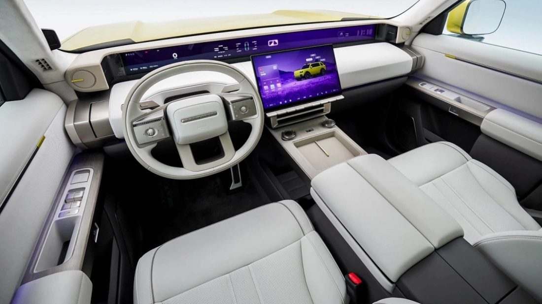 Премьеру совместного кроссовера Chery и Land Rover перенесли из-за "Дельфина", но автомобиль показали Freelander 8 интерьер