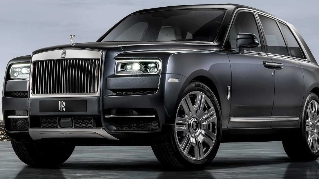 В России весь год растут продажи люксовых автомобилей Rolls-Royce Cullinan