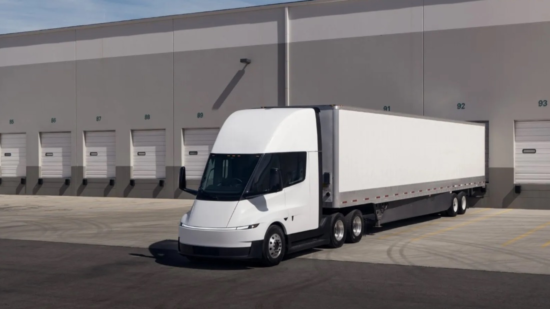 Электрический грузовик Tesla Semi презентуют в Европе — но нужен ли он там Tesla Semi