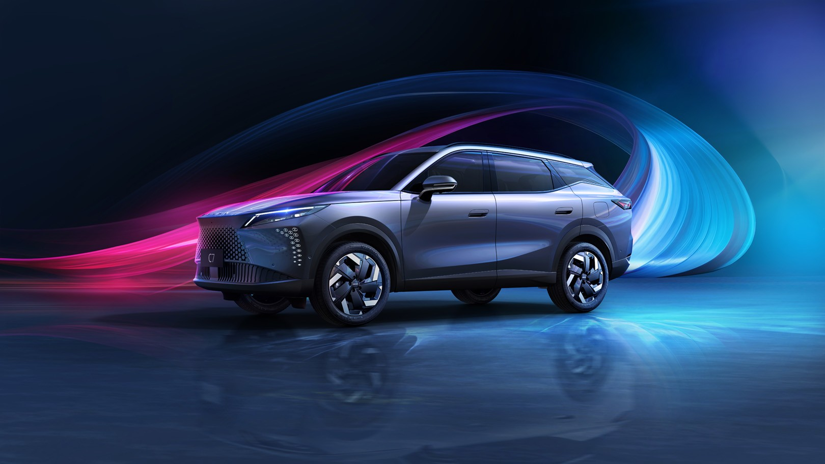 Кроссовер OMODA C7, представленный в OMODA|JAECOO АвтоСпецЦентр Марьино, теперь в реестре Минпромторга авто для такси