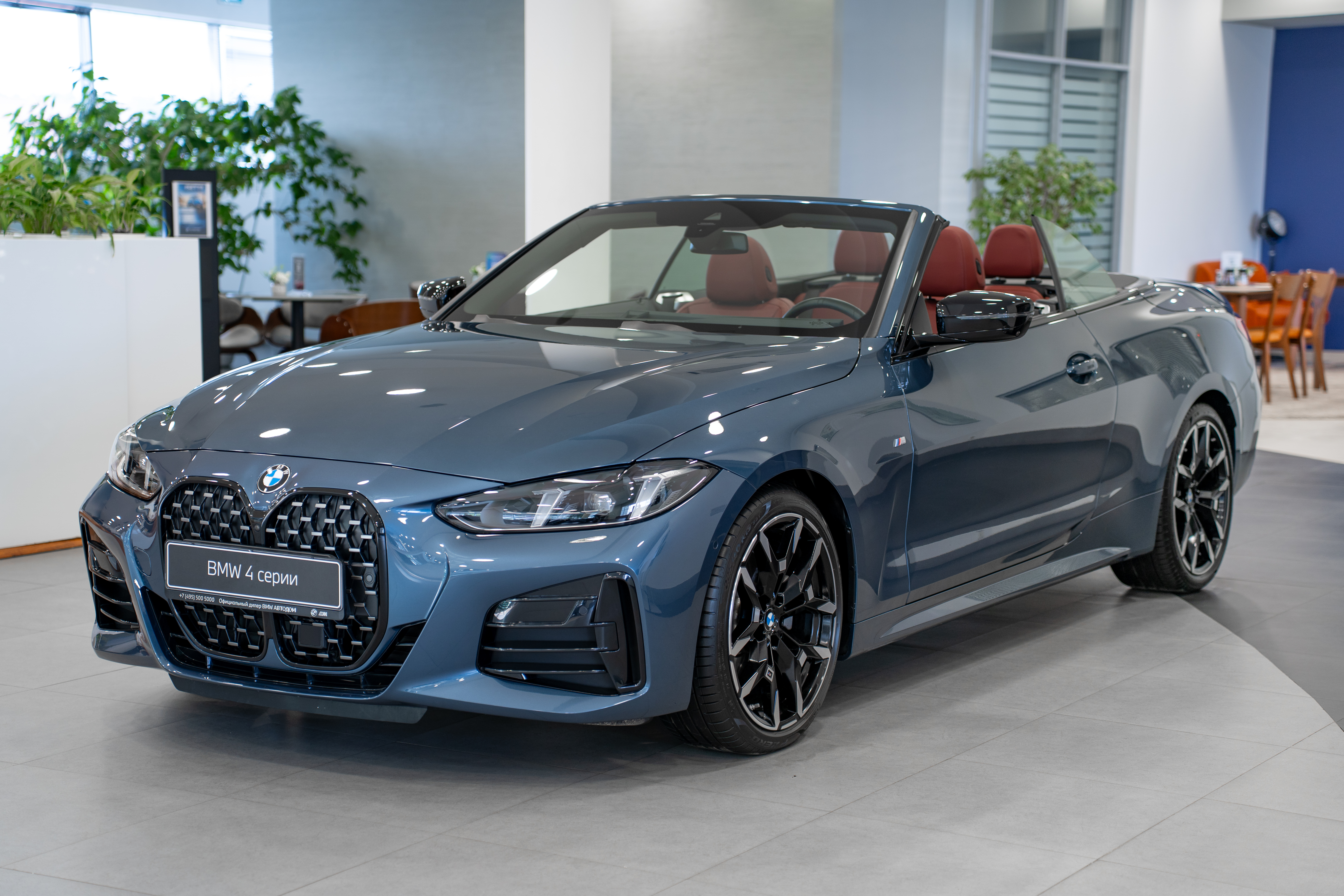 В АВТОДОМ BMW представлен эксклюзивный кабриолет BMW 4 серии в комплектации 430i M Sport Night Edition