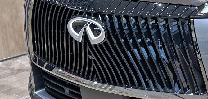 радиатор Infiniti