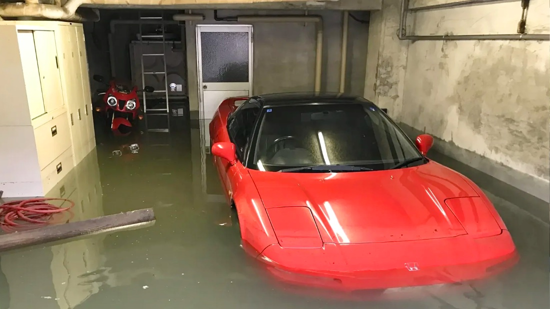 93 ставки за затопленный спорткар: почему Honda NSX продолжает дорожать Утопленная Honda NSX