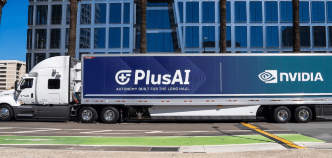 Грузовик с логотипами Nvidia и PlusAI