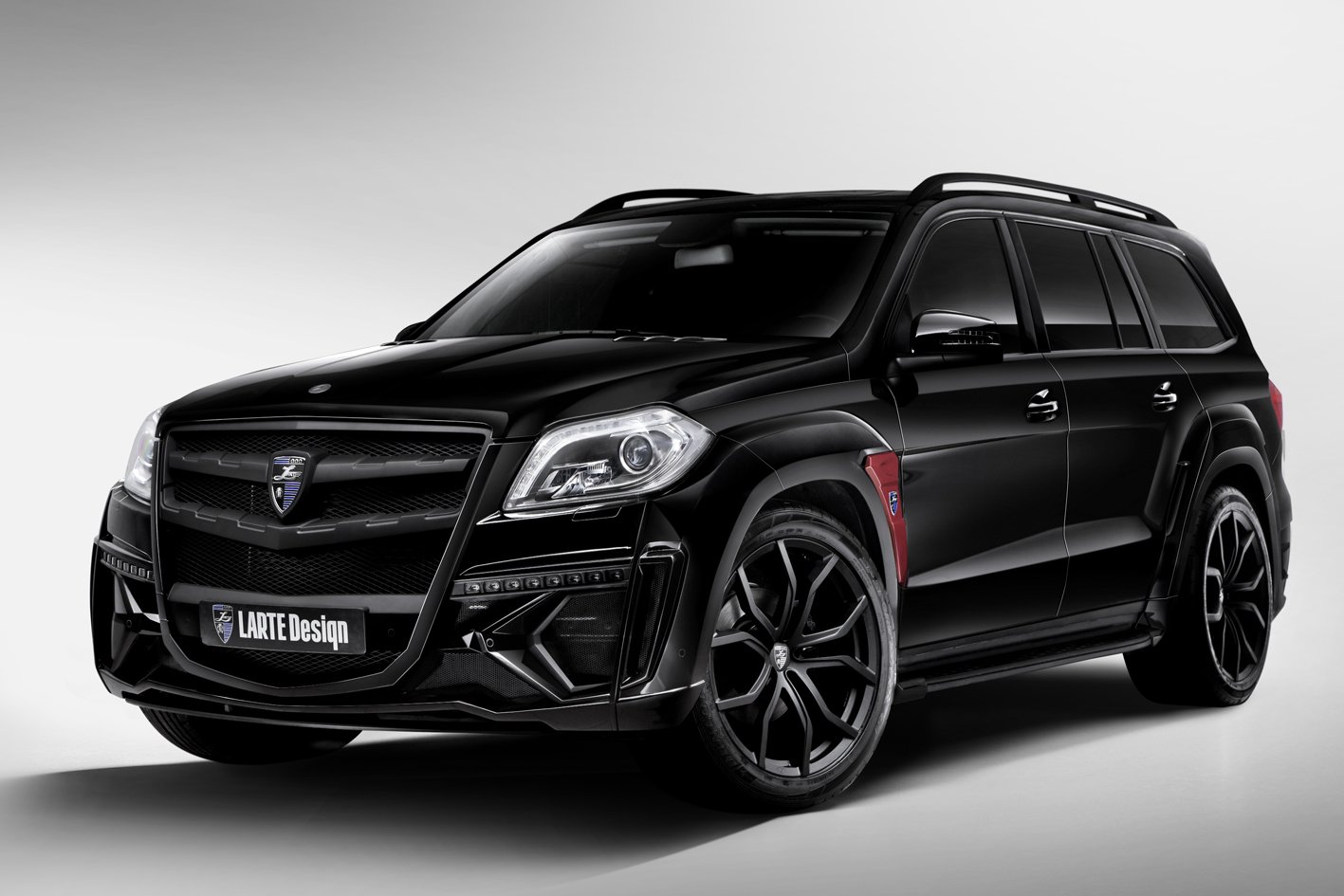 Mercedes-Benz_GL_Larte_Design_3.jpg