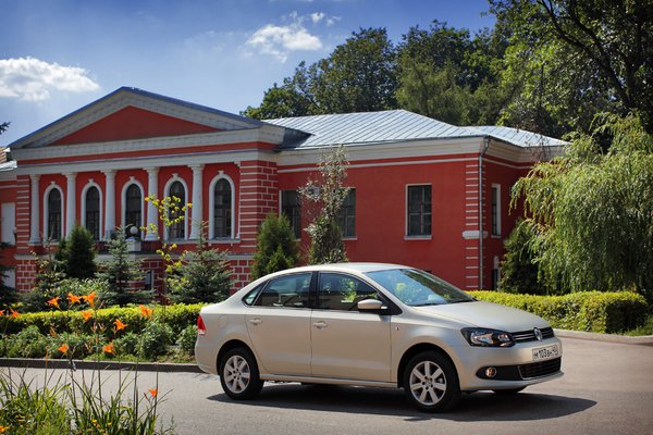 Poloса удачи в Авто АЛЕА - новые комплектации и новые цены для Volkswagen Polo седан в Авто АЛЕА ALEA_Volkswagen_Polo_Sedan_2.jpg
