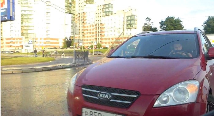 Очередная авария на Поклонной горе - столкновение двух легковых автомобилей ДТП на Поклонной горе