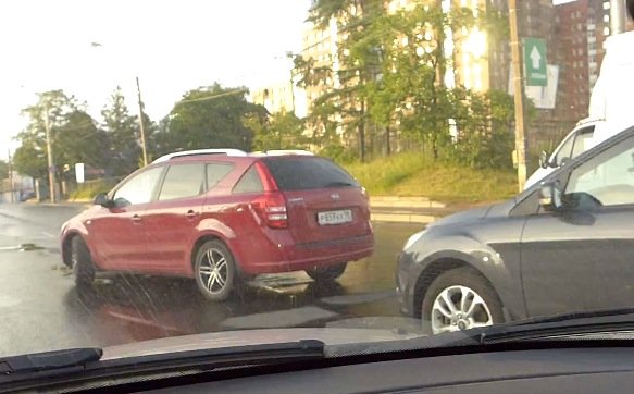 Очередная авария на Поклонной горе - столкновение двух легковых автомобилей ДТП на Поклонной горе