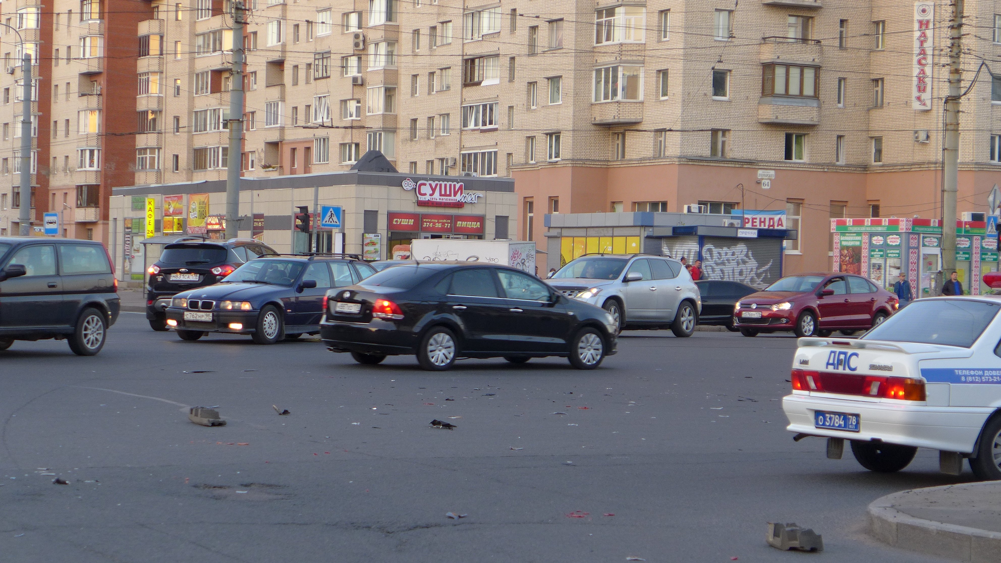 ДТП с мотоциклистом на Луначарсокго-Художников