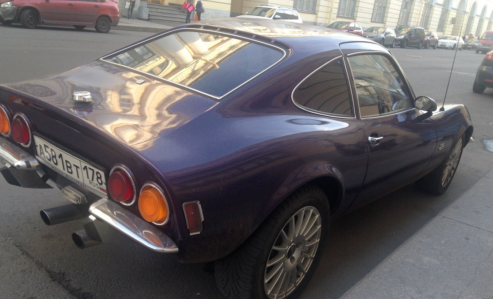 Невероятный и поразительный OPEL GT во всей своей красе (ретро автомобили Петербурга) Opel GT