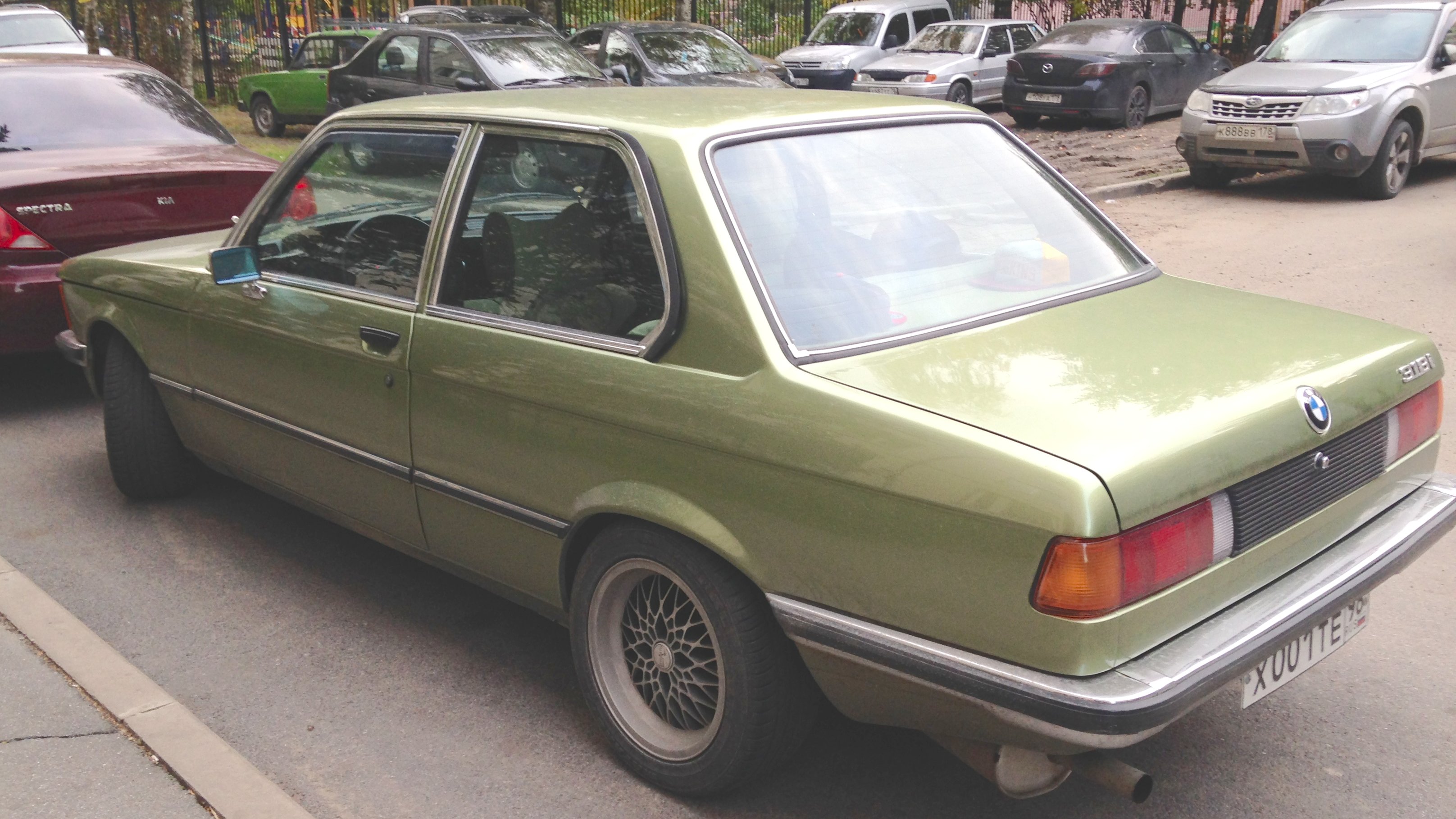 BMW E21