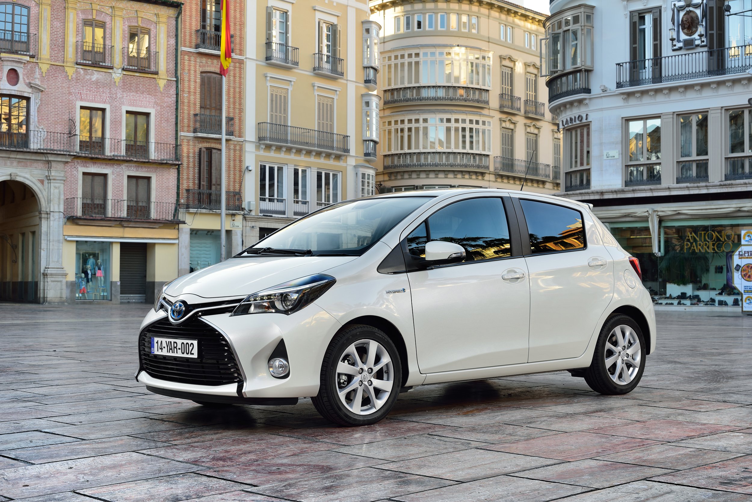Toyota_Paris_MS_Yaris.jpg