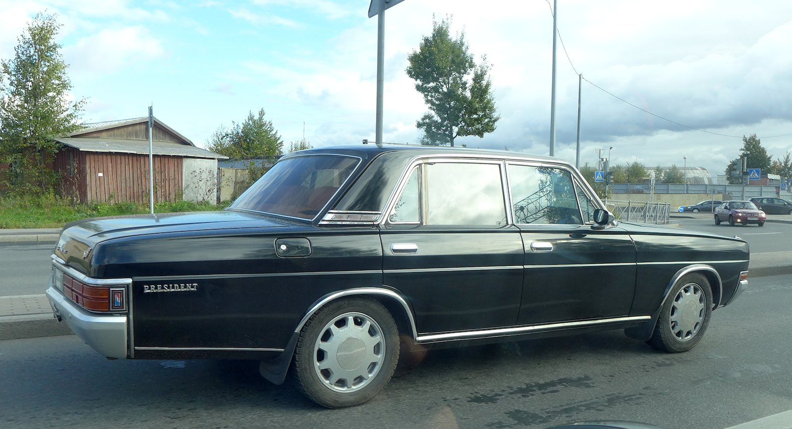 Nissan President