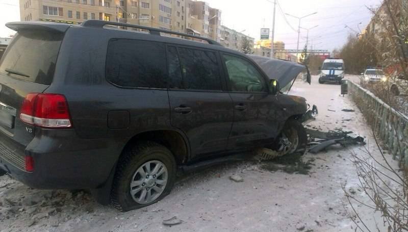 ДТП с участием Toyaot Land Cruiser - наезд на препятствие