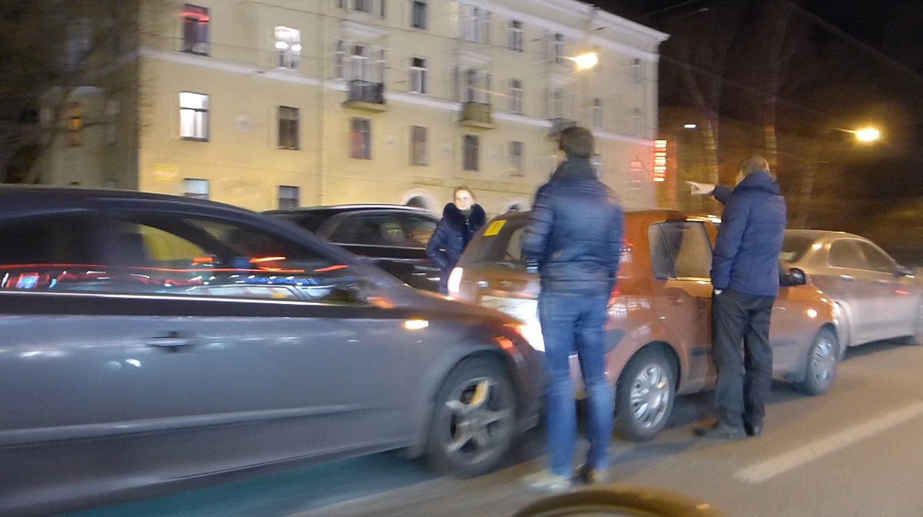 Массовое ДТП на проспекте Энгельса