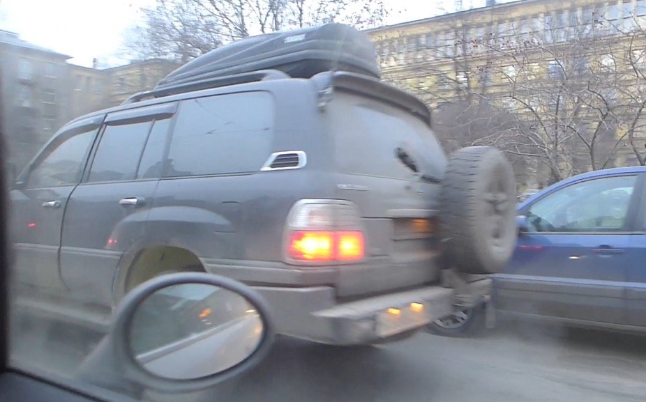 ДТП и драка на Торжковской улице