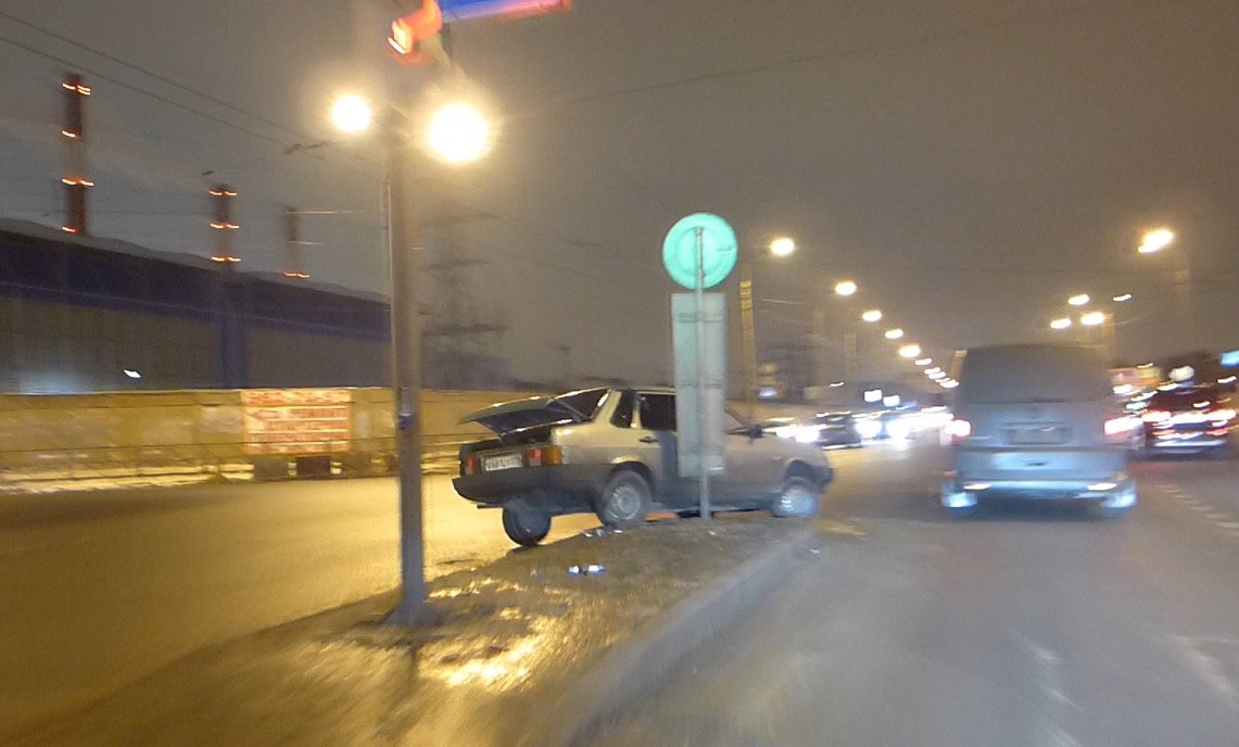 ДТП на Маршала Жукова