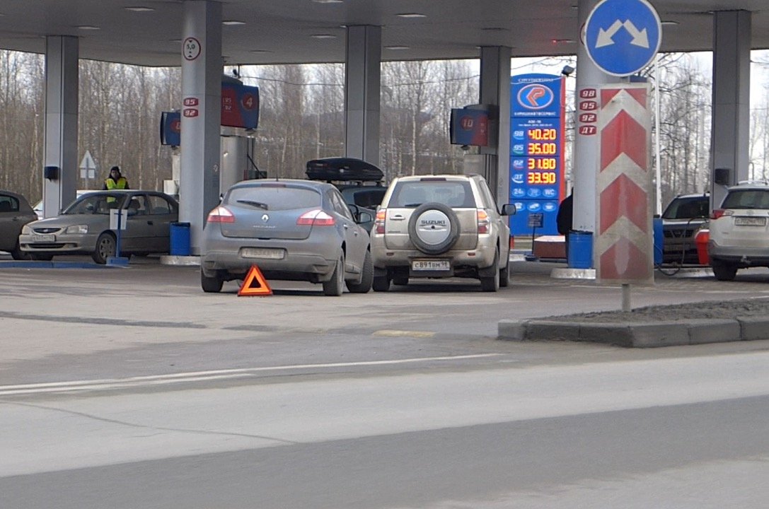ДТП на АЗС на Руставели