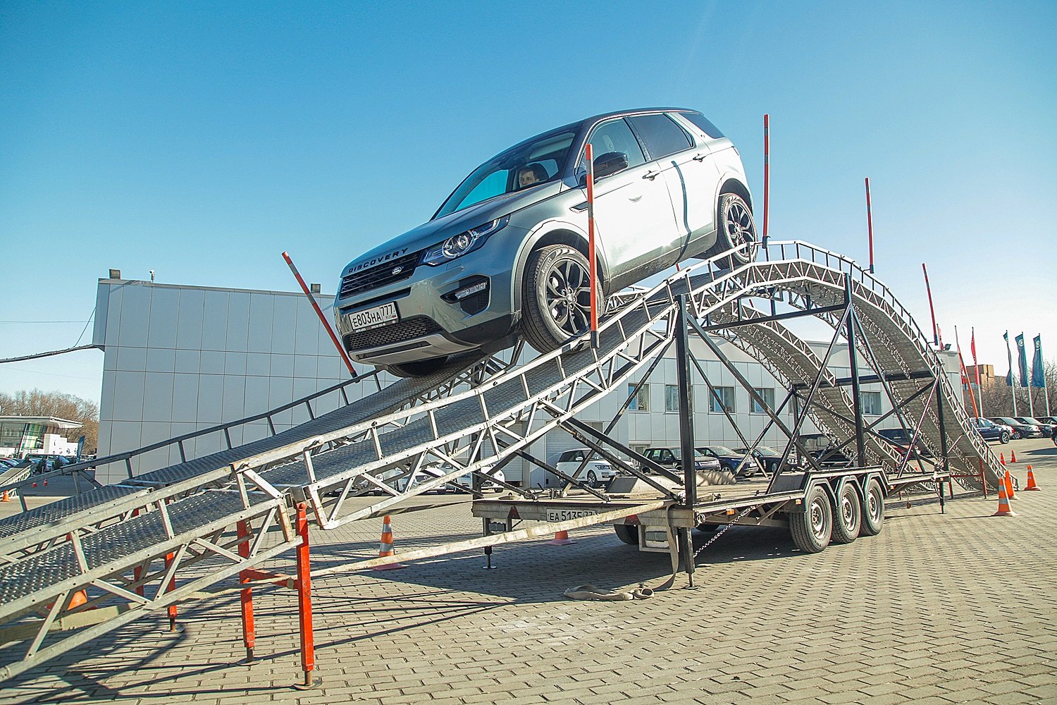 ALEA_Discovery_Sport_post_release_5.jpg