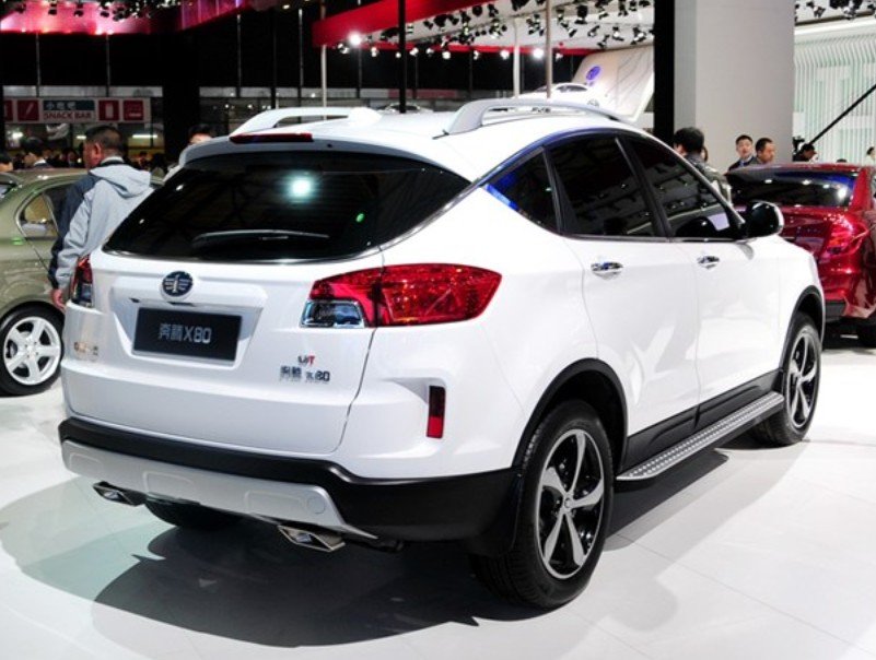 faw-besturn-x80-china-debut-2.jpg