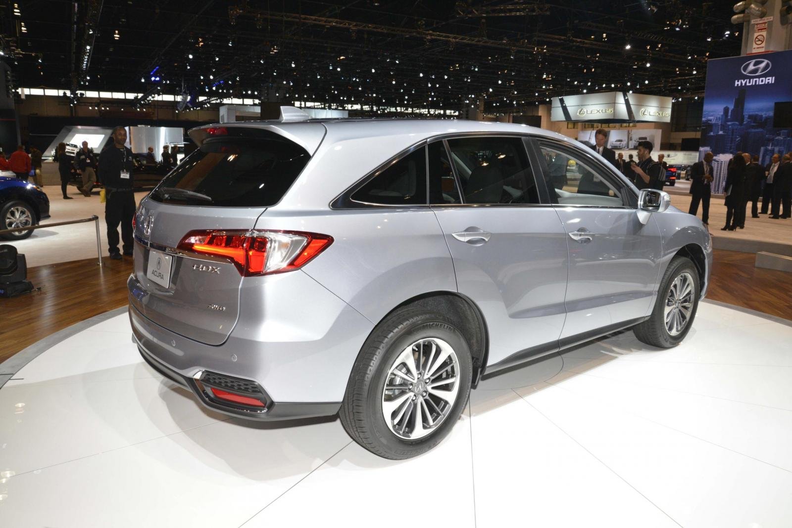 Obnovlennyj-Acura-RDX-poluchil-svezhij-dizajn-i-pribavku-k-moshhnosti-05.jpg