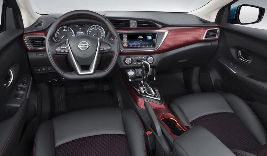 Nissan Lannia 1.jpg