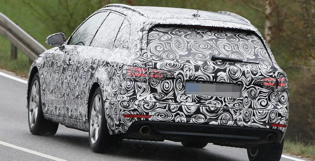 Audi A4 Avant 2016 2.jpg