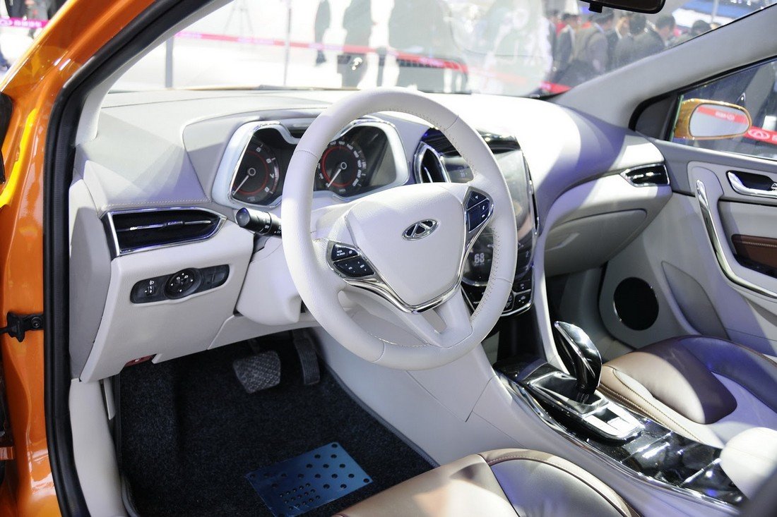 Chery Alpha 5 2.jpg