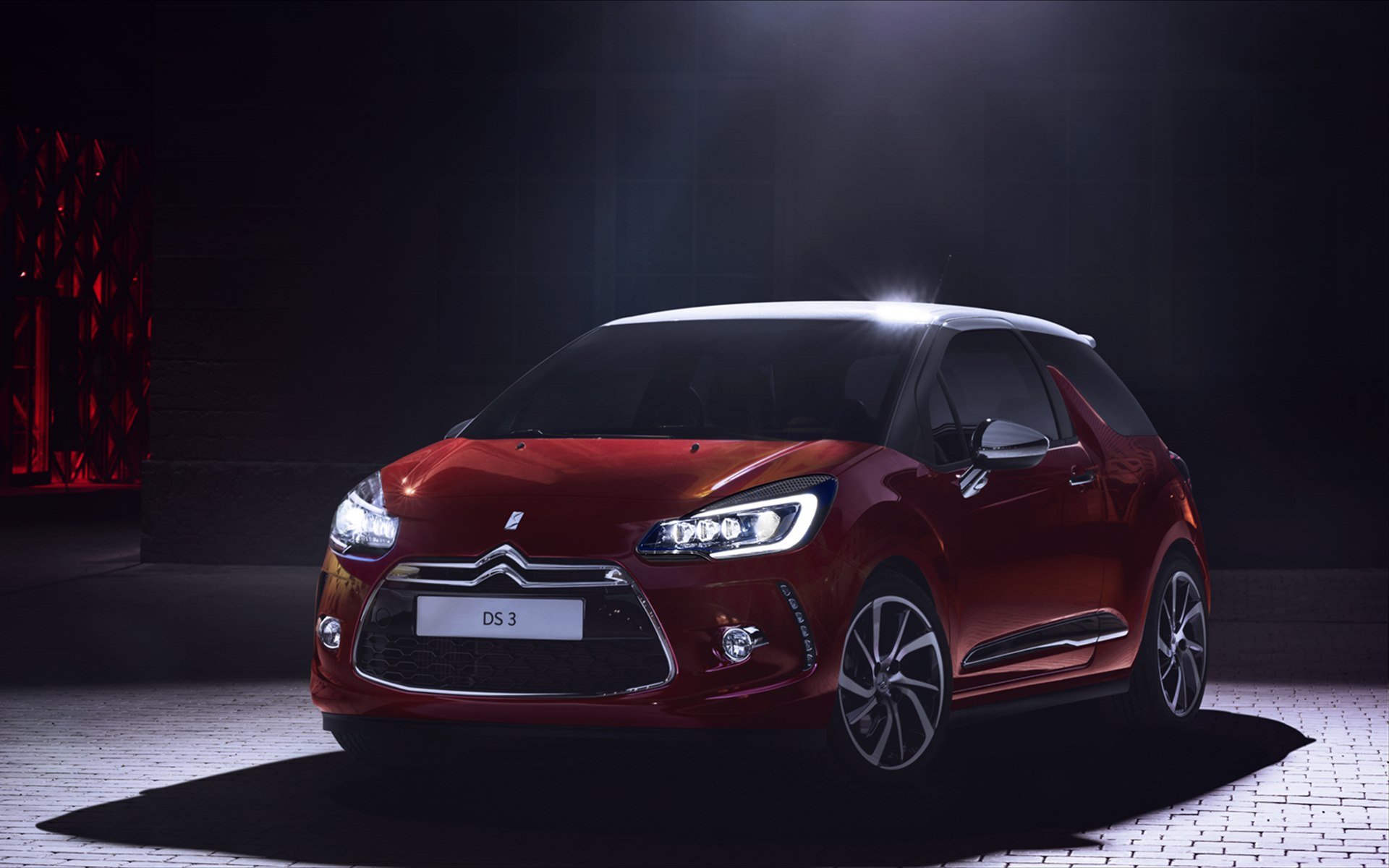 Citroen DS3 2015 1.jpg
