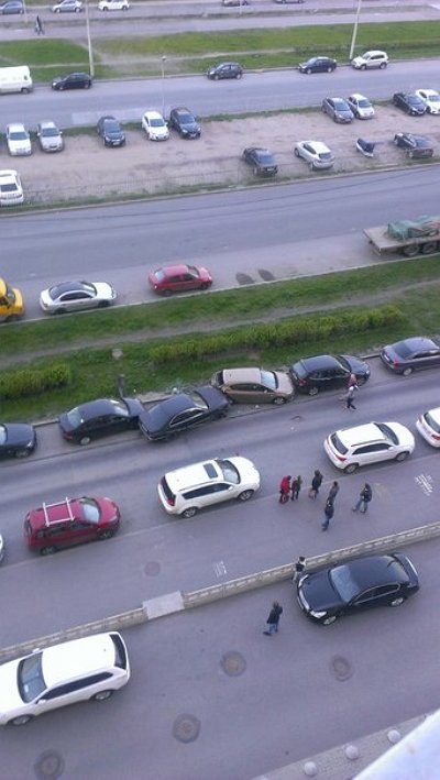 пьяный водитель bmw был избит 2.jpg