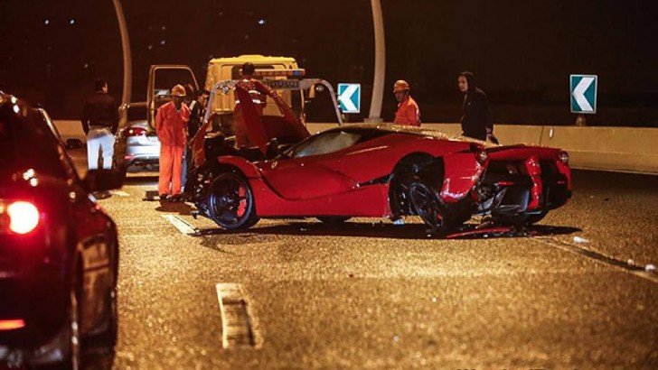 LaFerrari  ДТП 2.jpg