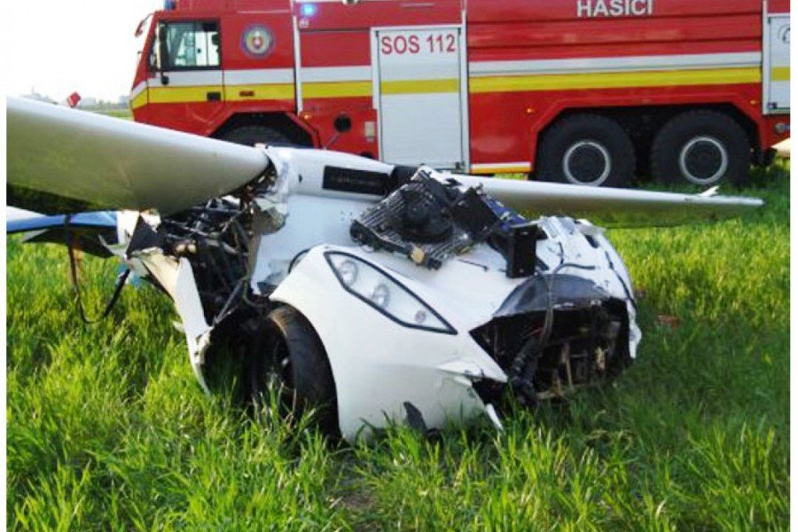 AeroMobil 1.jpeg