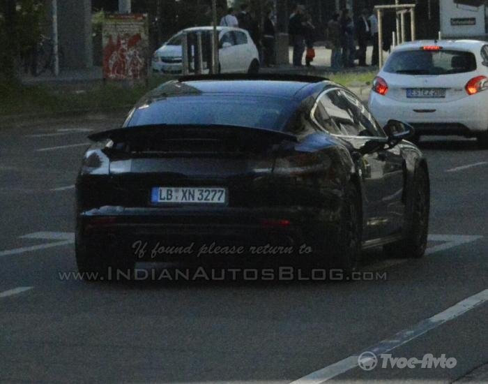 Porsche Panamera 2016.jpg