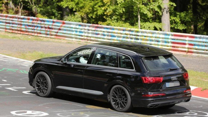 Audi SQ7.jpg