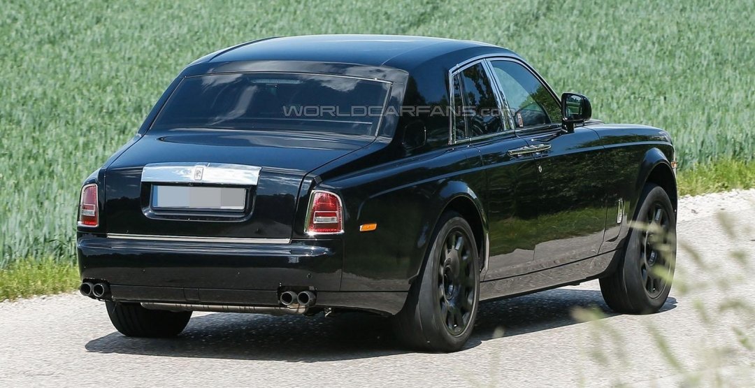 Rolls-Royce Cullinan 1.jpg