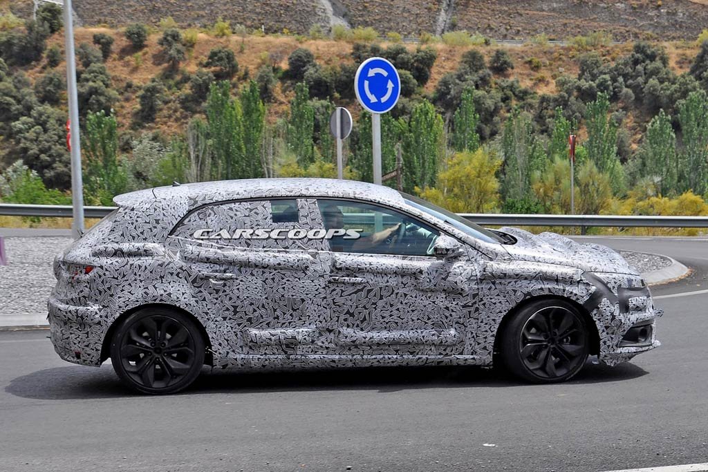 fnew Renault Megane 2.jpg