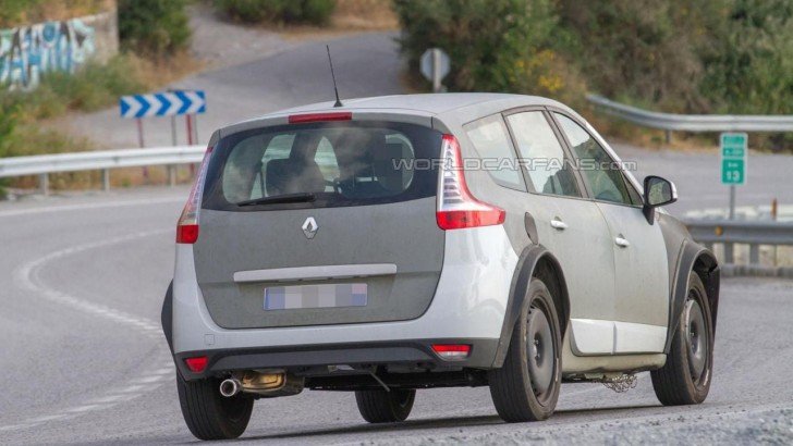 Renault Grand Scenic 3.jpg