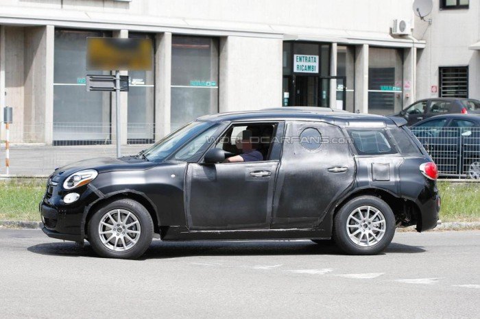 Первый кроссовер Alfa Romeo выйдет в продажу в 2016 году alfa romeo suv 1.jpg