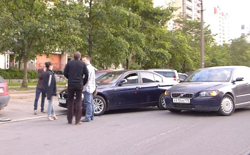 ДТП на Хо-Ши-Мина с участием BMW