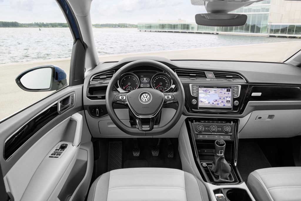 Volkswagen Touran new3.jpeg